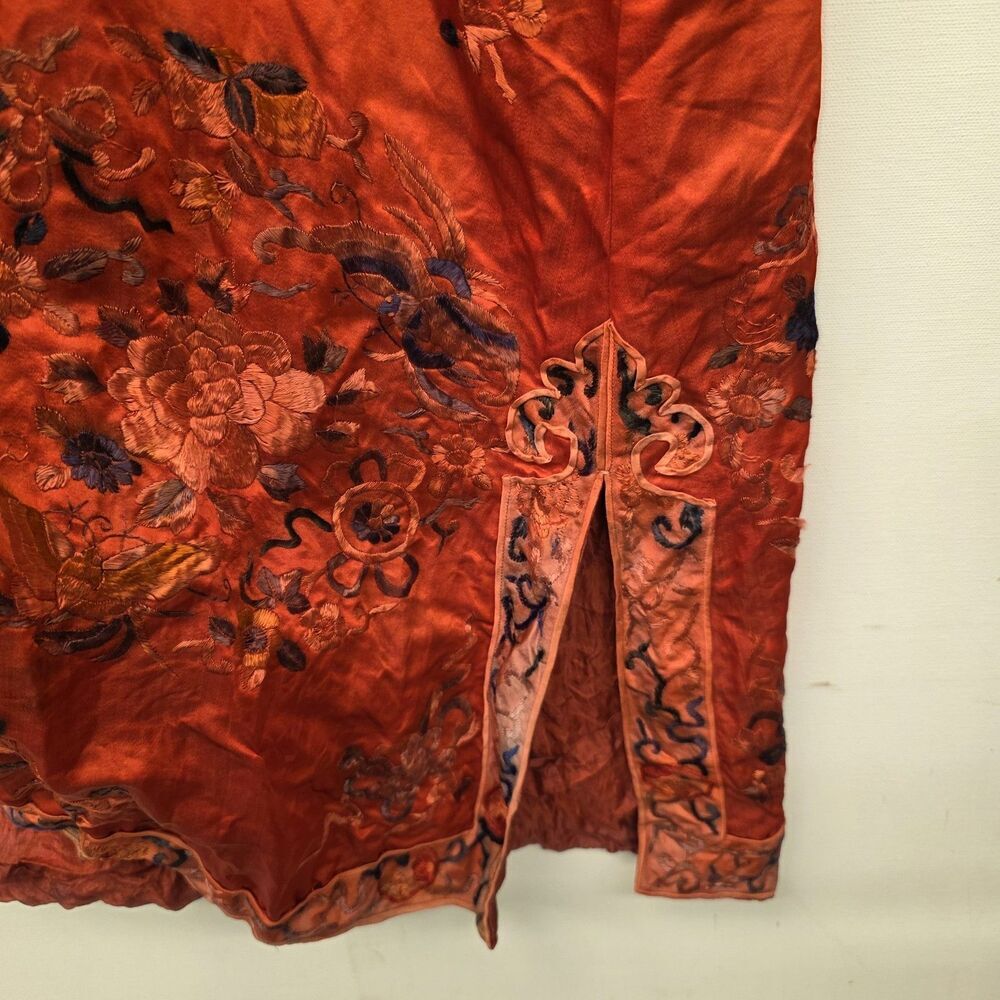 Red Asian Satin Kimono Vintage Mid Length Embroidered Pattern Button Down Flaw m - Picture 12 of 13